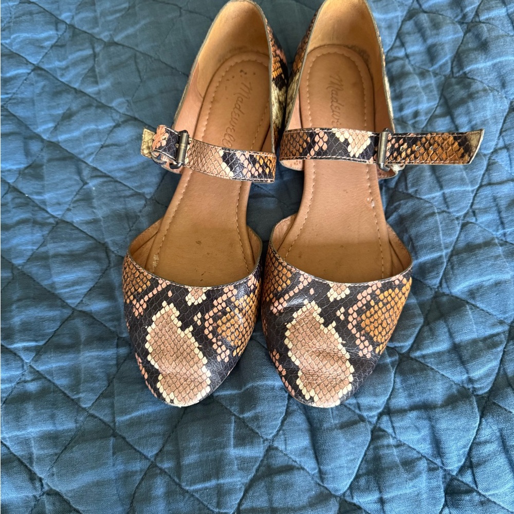 Madewell Black and Brown Flats with Sophisticated Strap